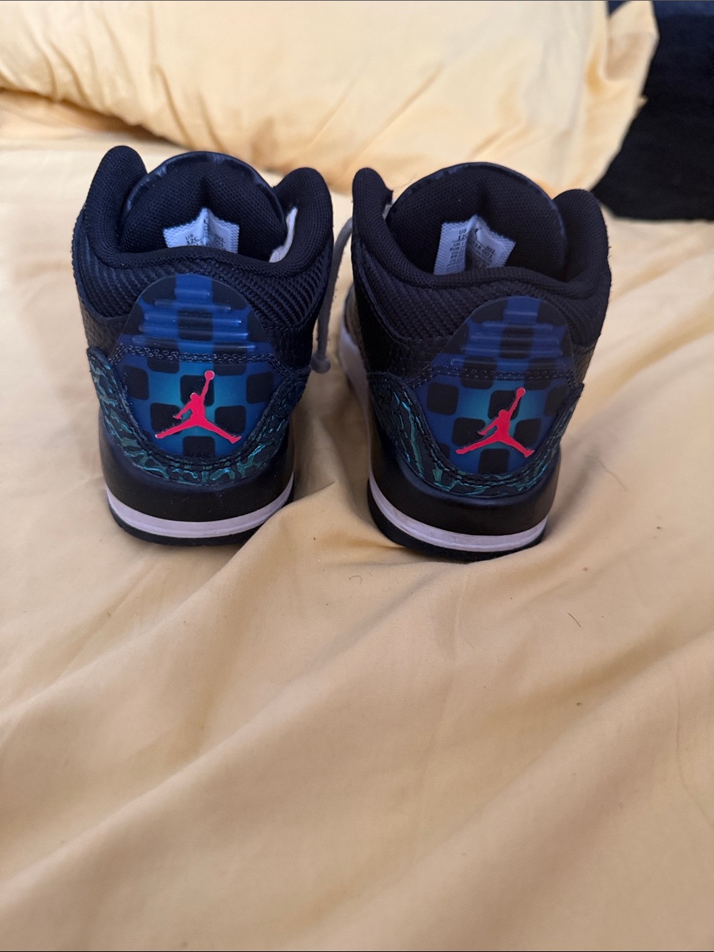 Jordan 3 - Picture 3 of 4